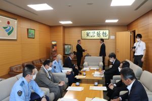 �Љ�𖾂邭����^��